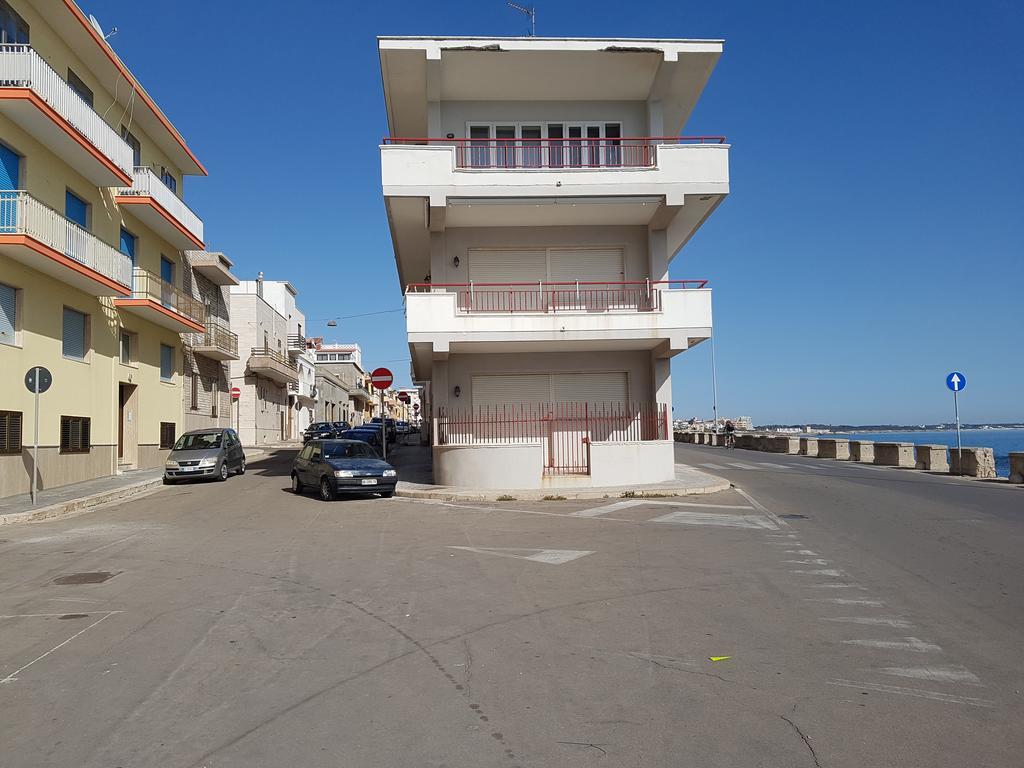 B&B Le Onde Del Mare 加利波利 外观 照片